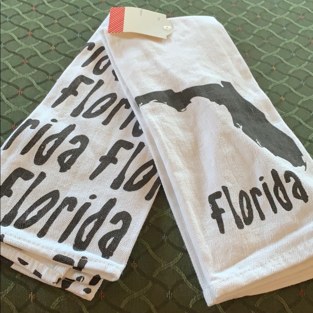 New set of 2 100% cotton kitchen towels